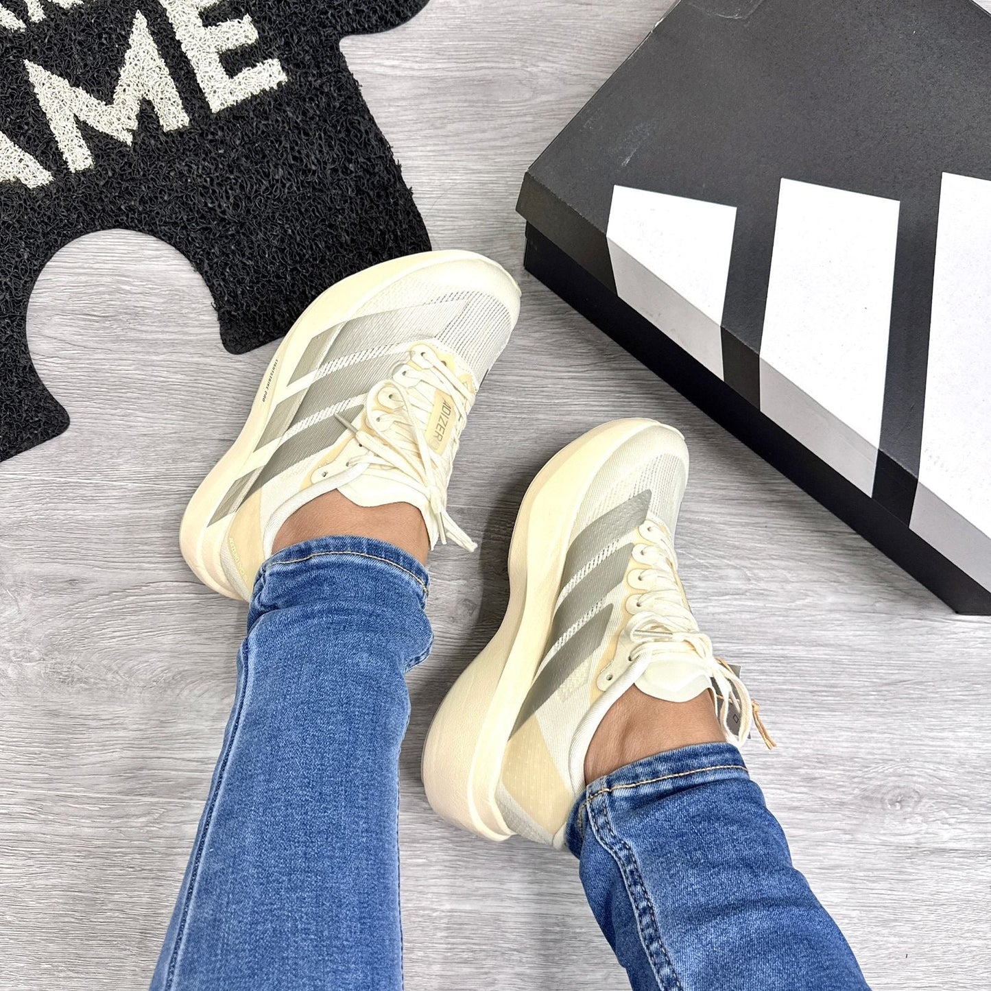 ADIDAS ADIZERO EVO SL BEIGE