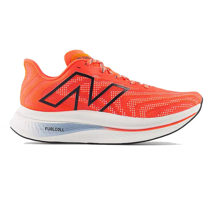 NEW BALANCE FUELCELL NARANJA LETRA NEGRA