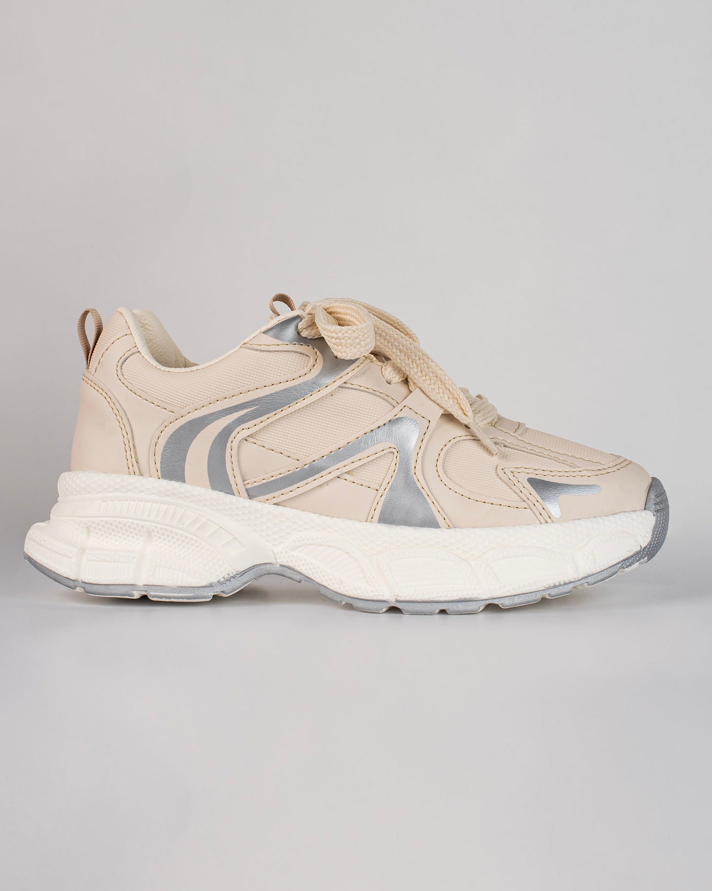 Tenis de dama Shantal V609