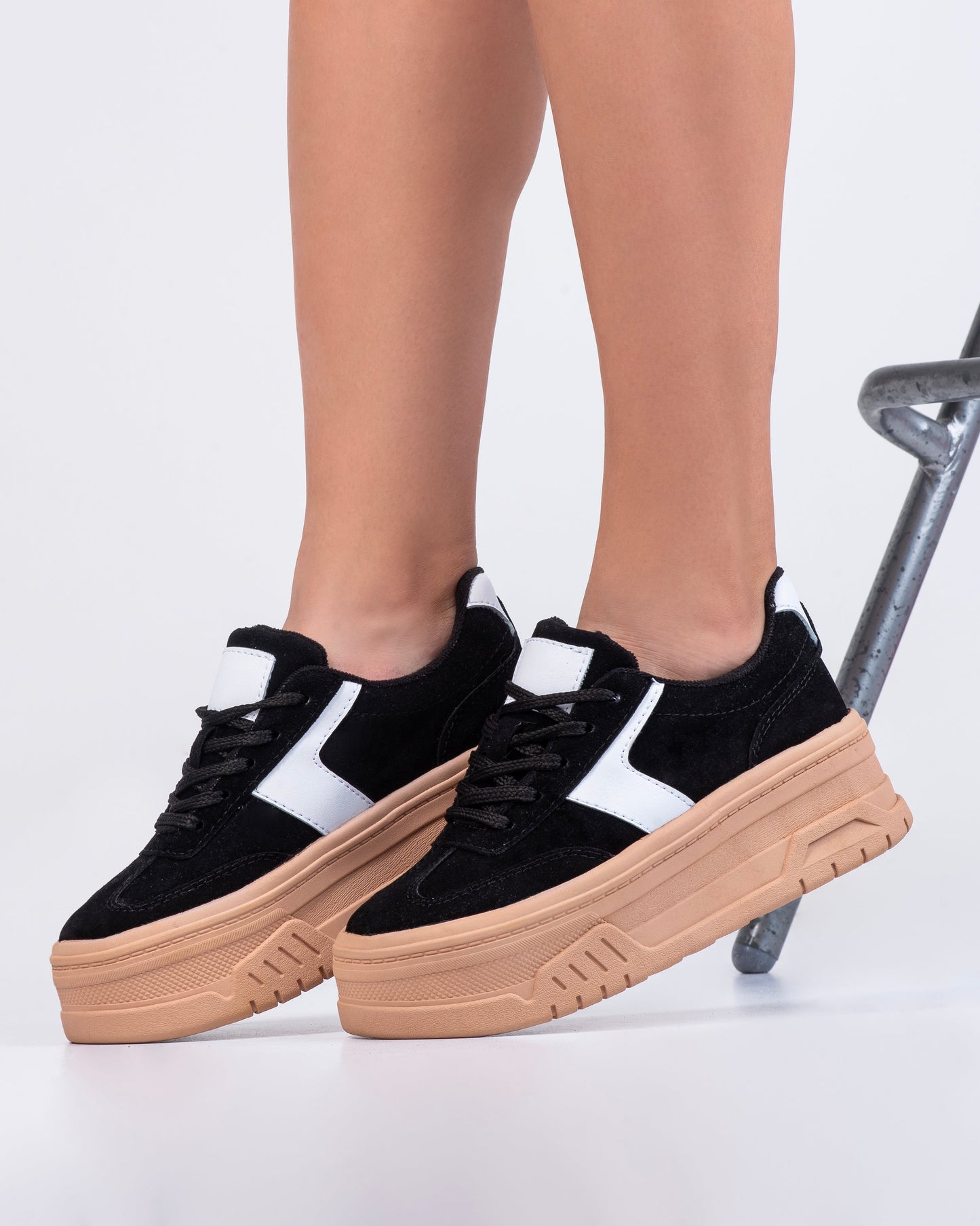 Tenis Emma suela cafe 3 cm