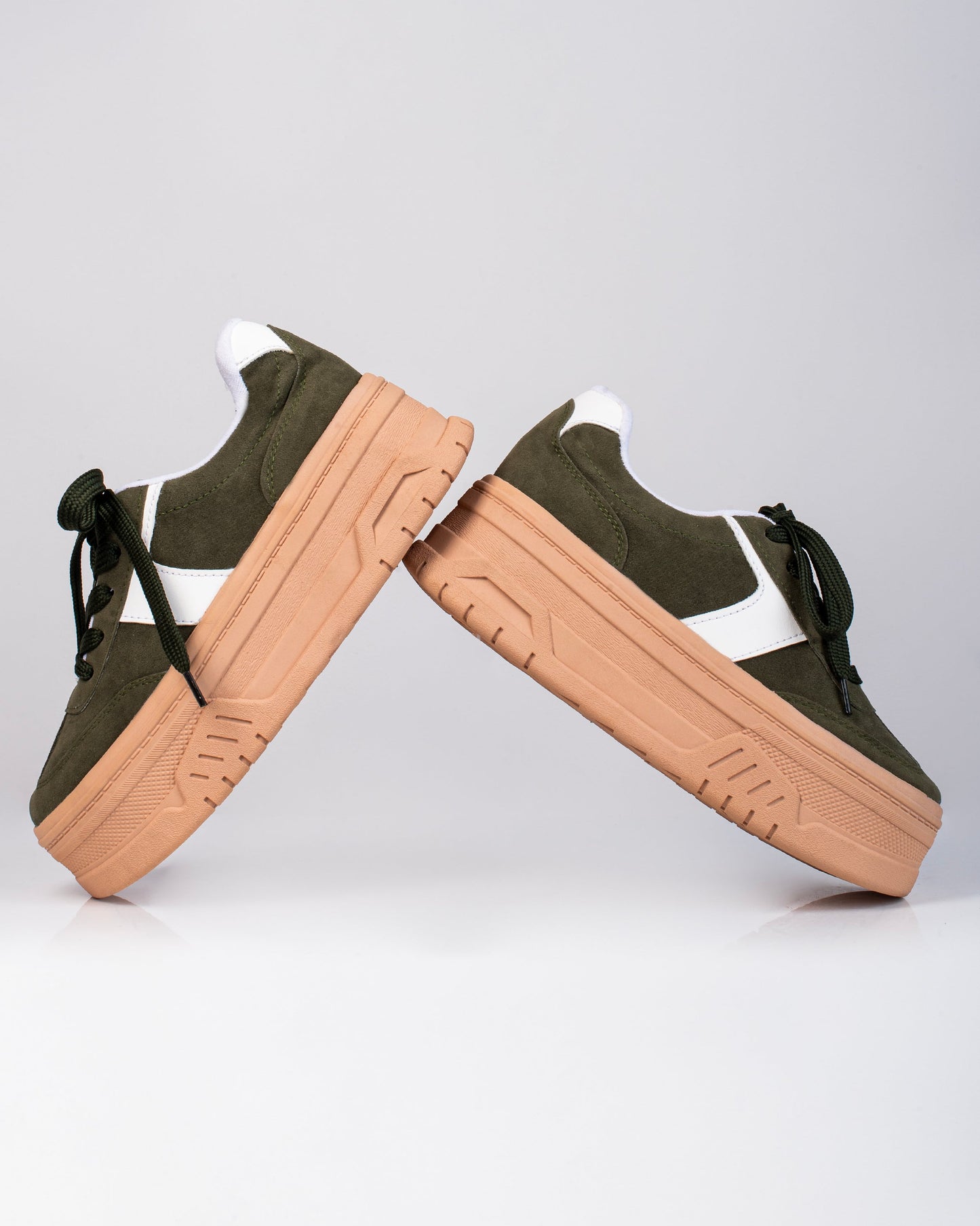 Tenis Emma suela cafe 3 cm