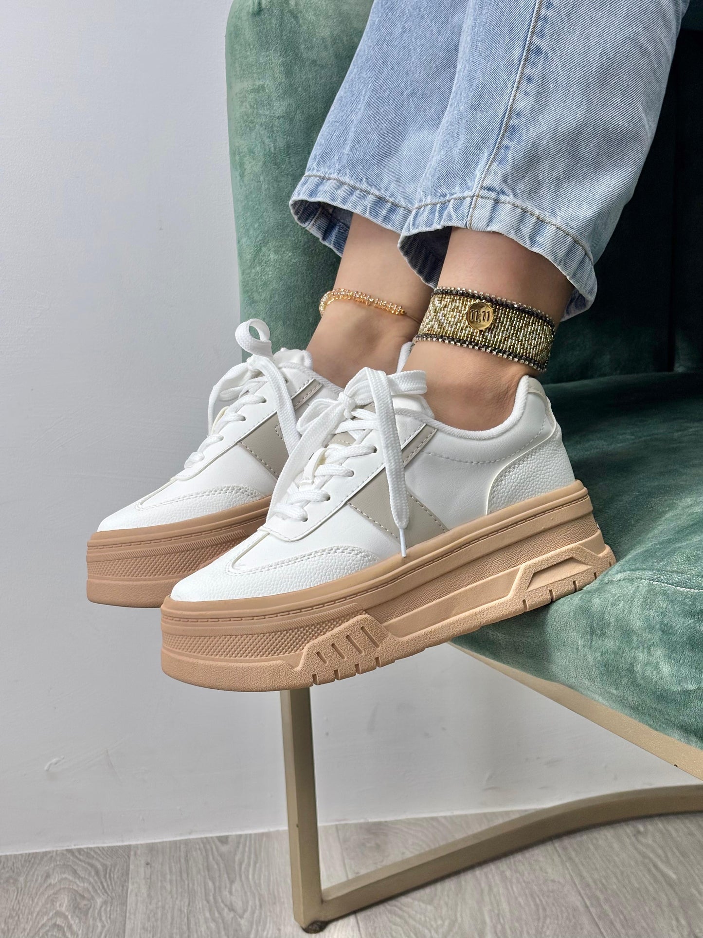 Tenis Emma suela cafe 3 cm