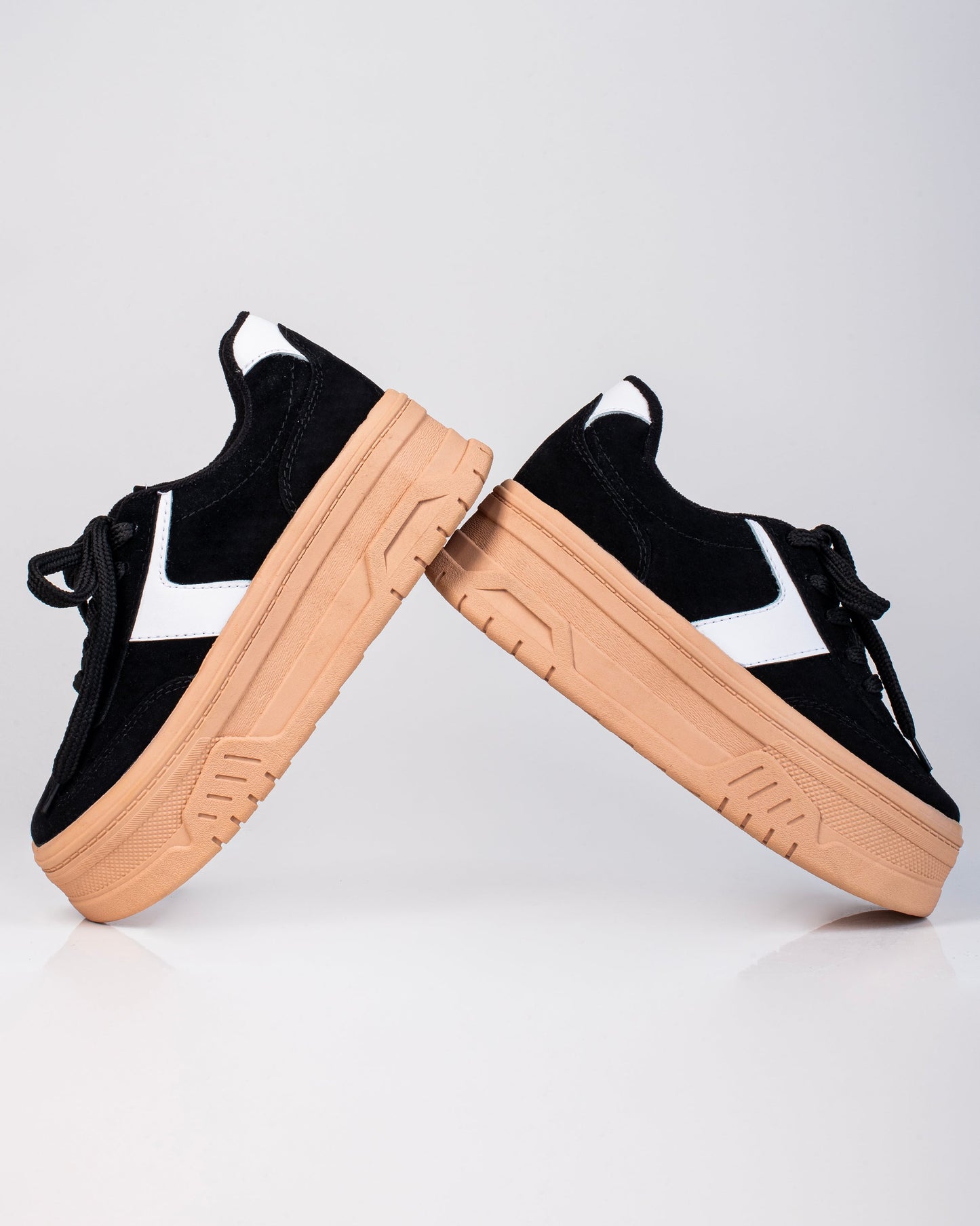 Tenis Emma suela cafe 3 cm