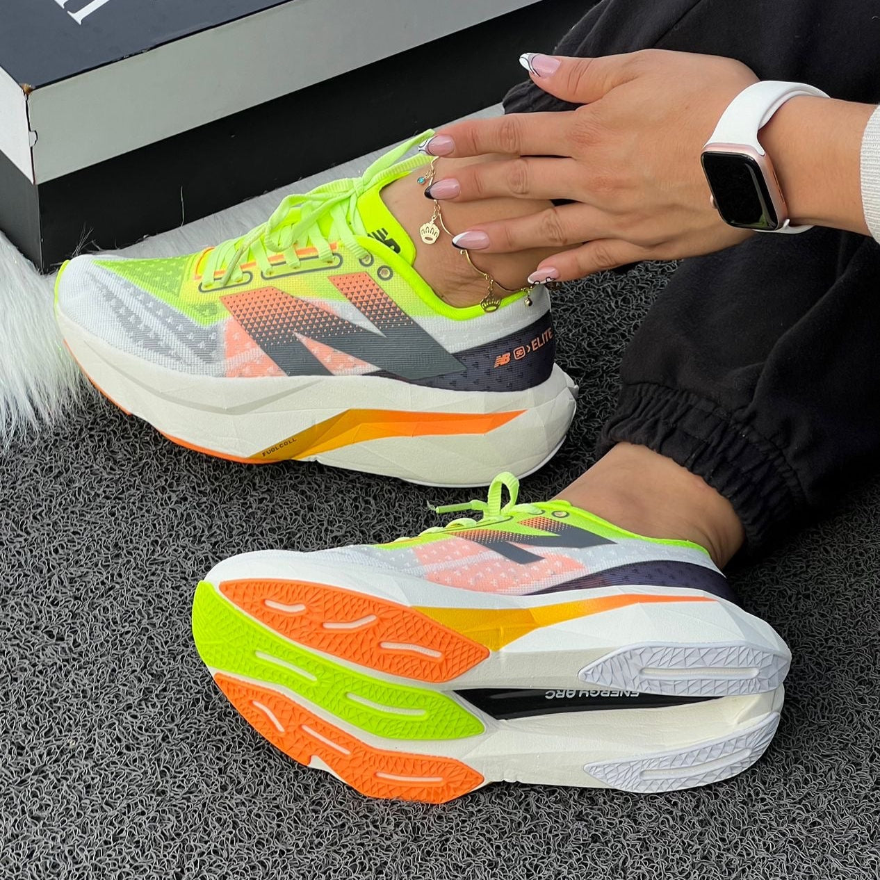 NEW BALANCE FUELCELL ELITE V4 VERDE