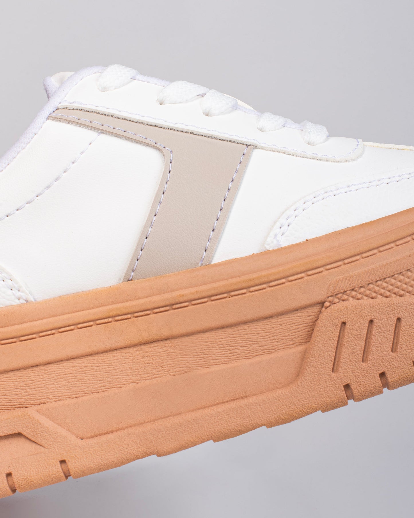 Tenis Emma suela cafe 3 cm