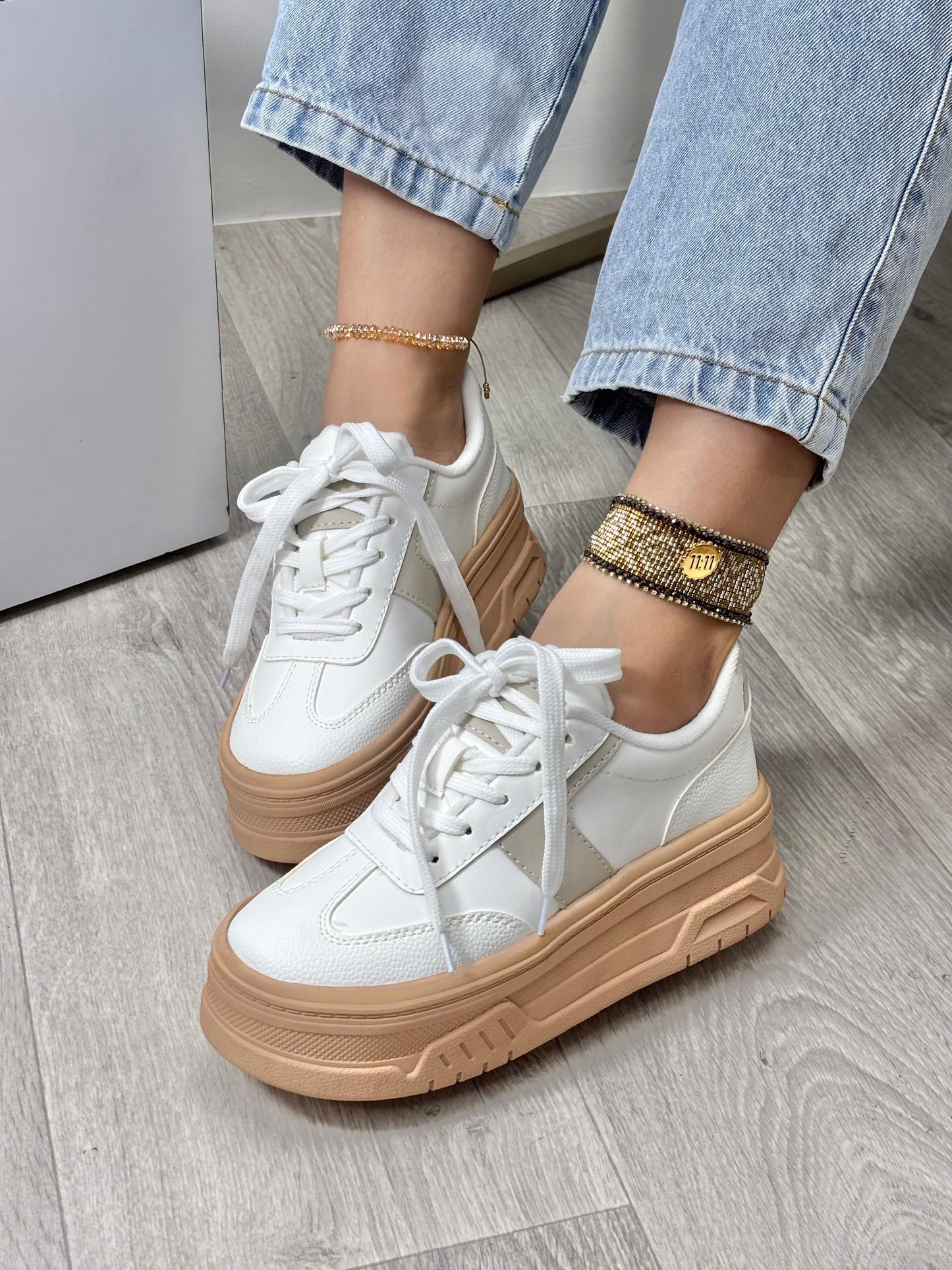 Tenis Emma suela cafe 3 cm