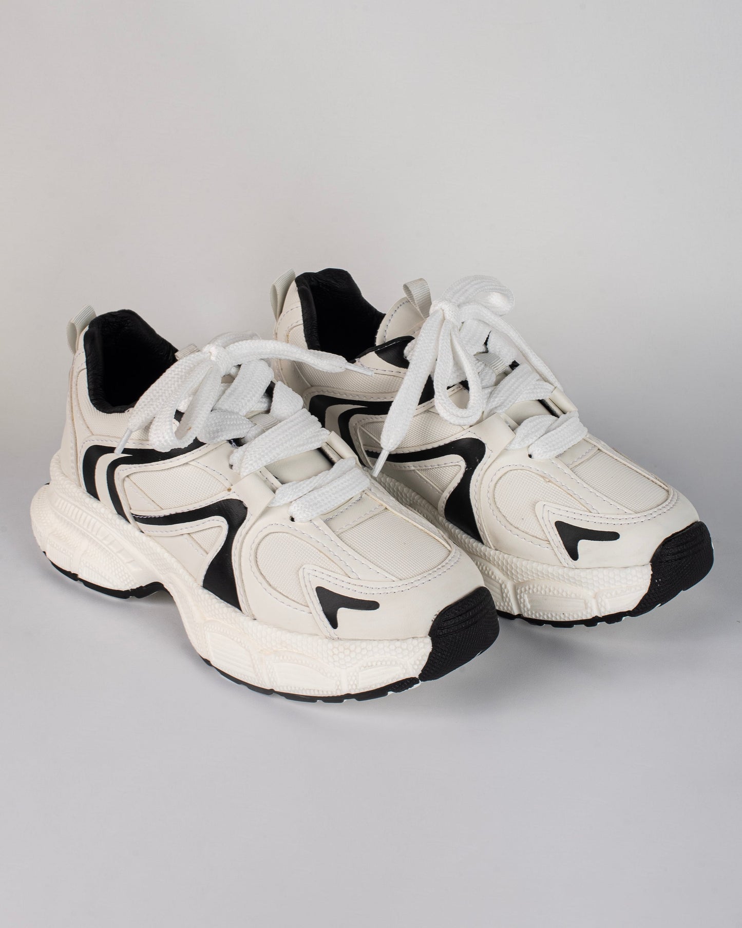 Tenis de dama Shantal V609