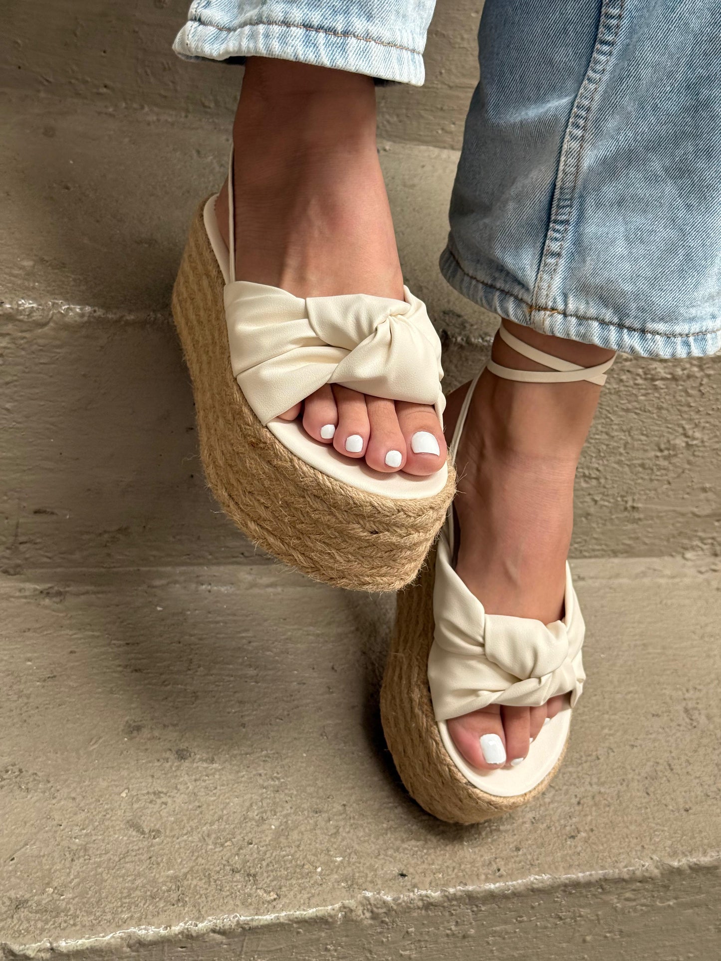 Plataforma Gladis Canoa S014