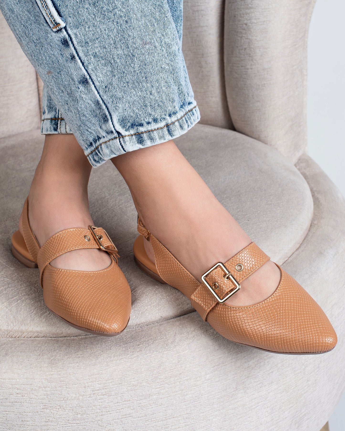 Baleta estilo sueco para dama Y2411 Arequipe