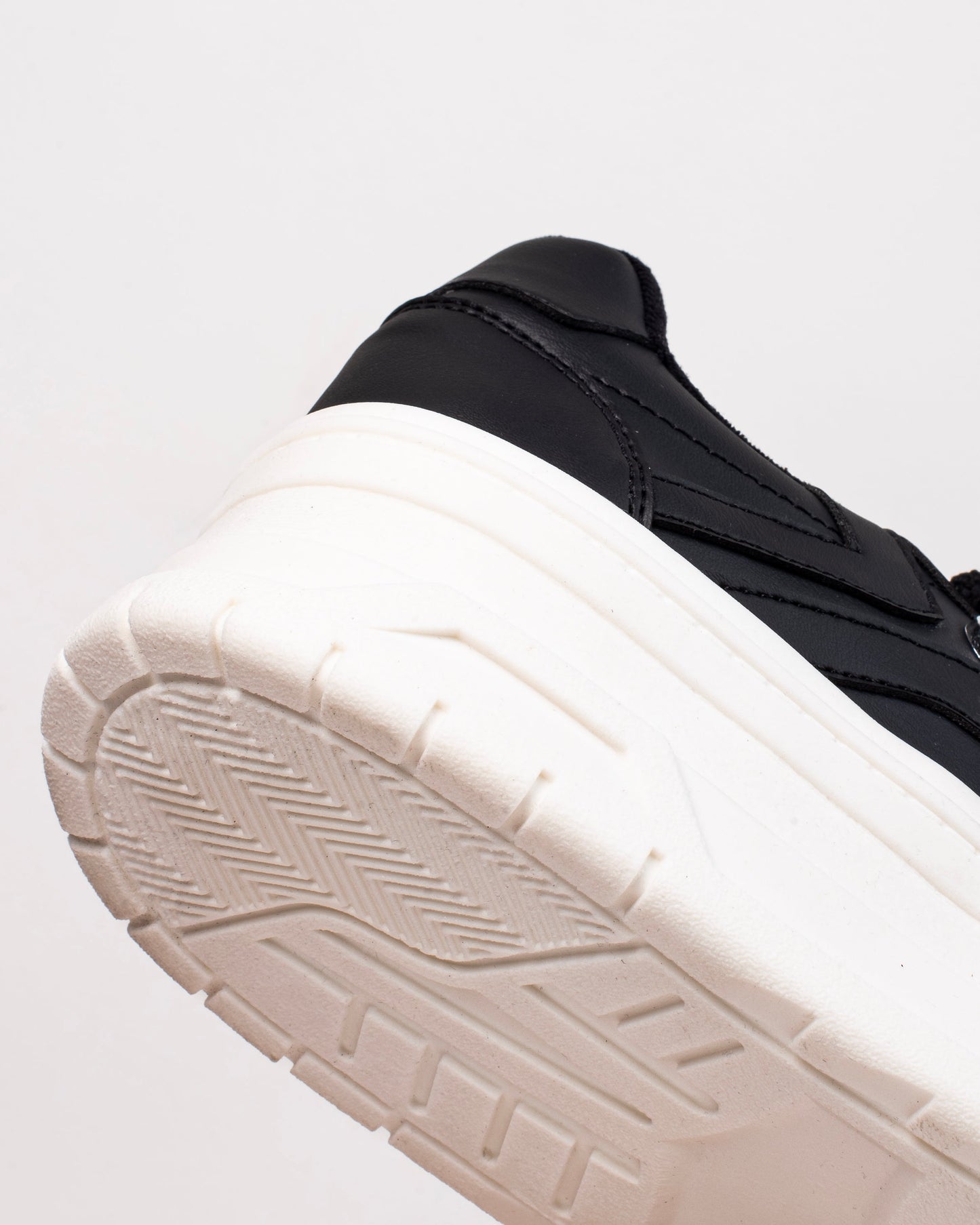 Tenis Alana – Plataforma chunky con plantilla confort | Ylo Shoes