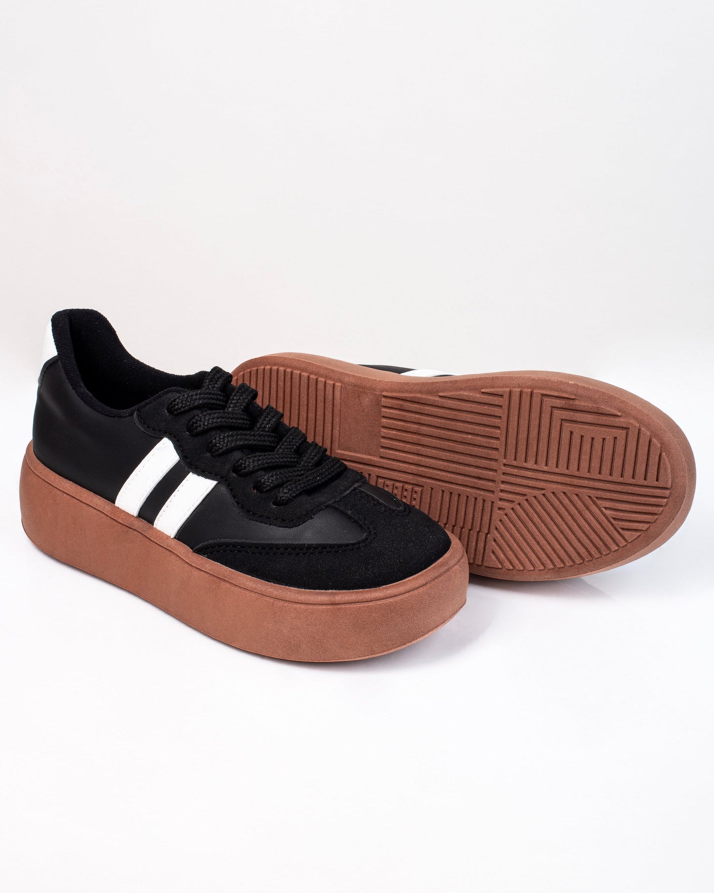 Tenis Anyela – Plataforma color caramelo | Ylo Shoes