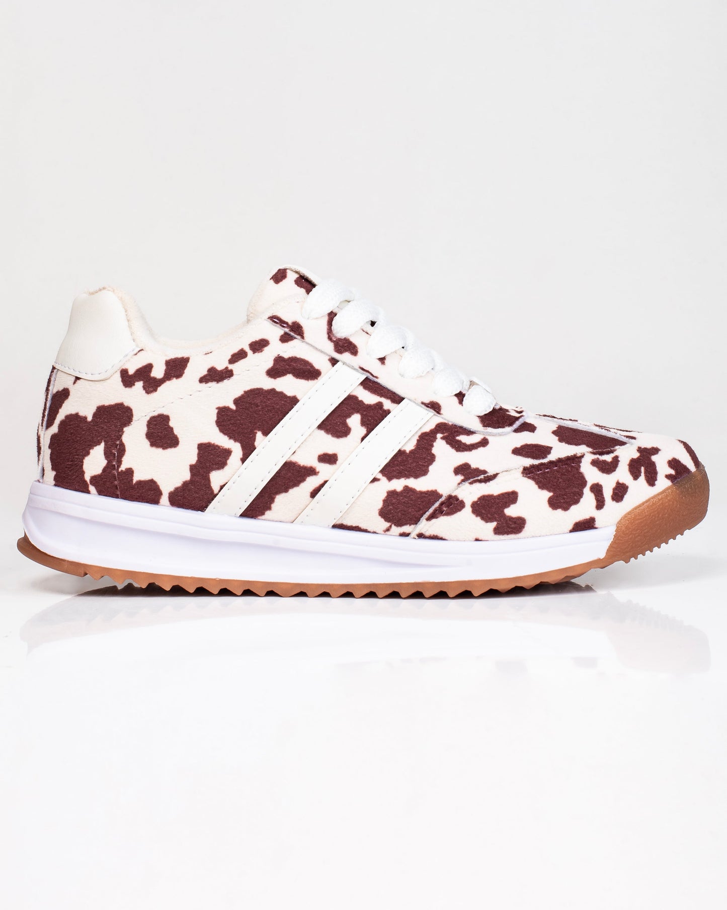 Tenis Savanna Cow para mujer – Estilo cow print, suela baja de 1 cm  Ylo Shoes