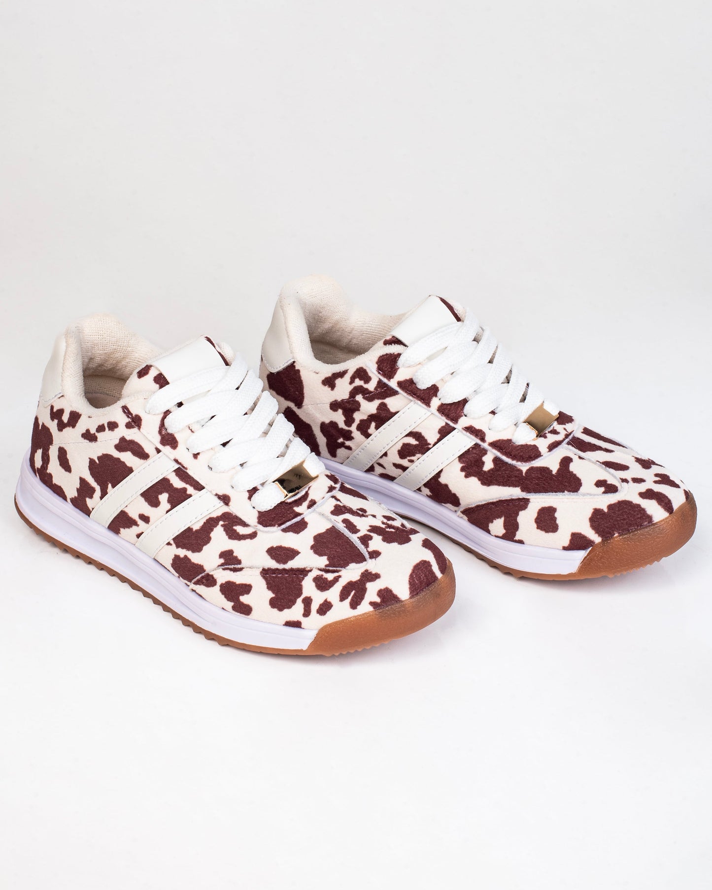 Tenis Savanna Cow para mujer – Estilo cow print, suela baja de 1 cm  Ylo Shoes