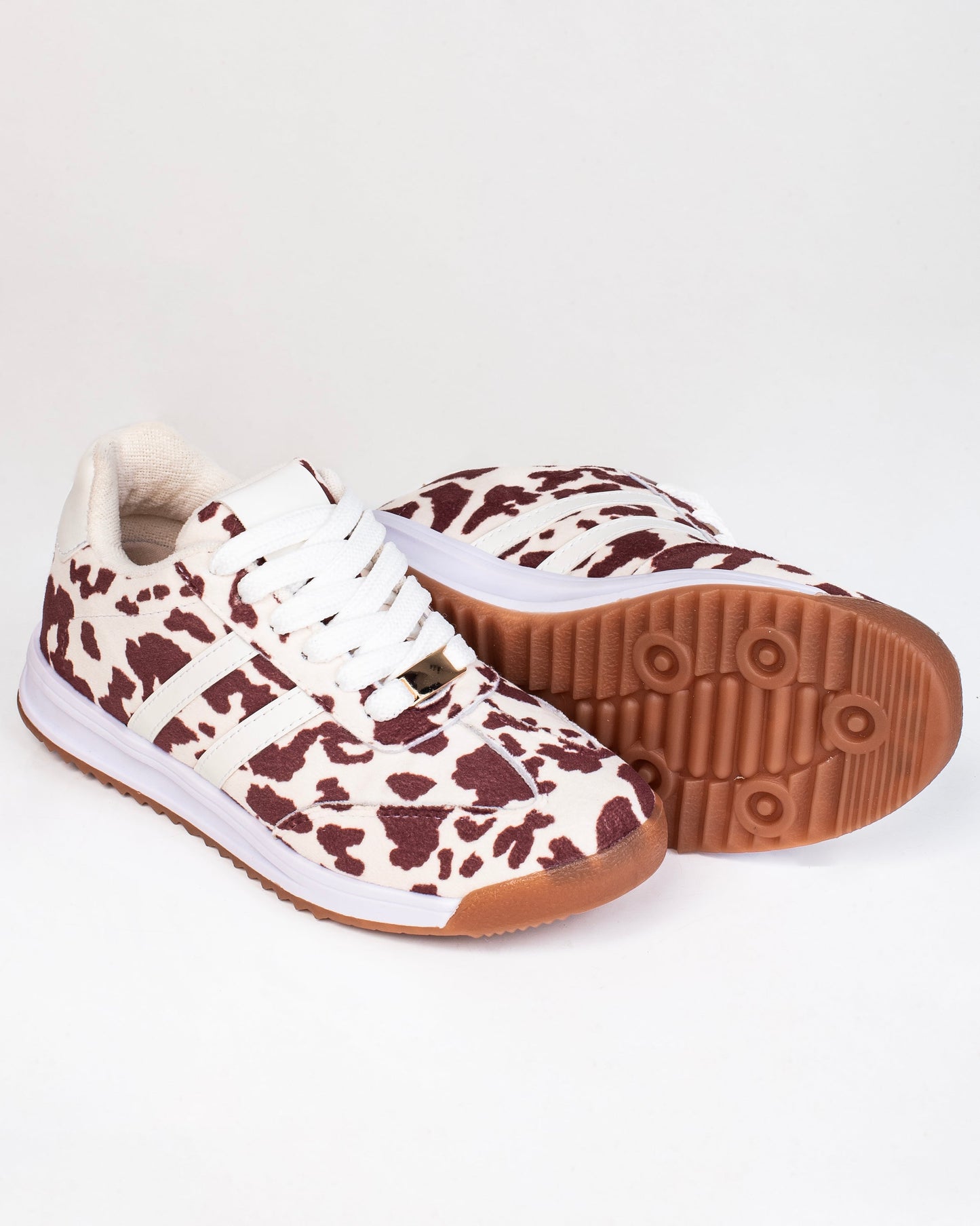 Tenis Savanna Cow para mujer – Estilo cow print, suela baja de 1 cm  Ylo Shoes