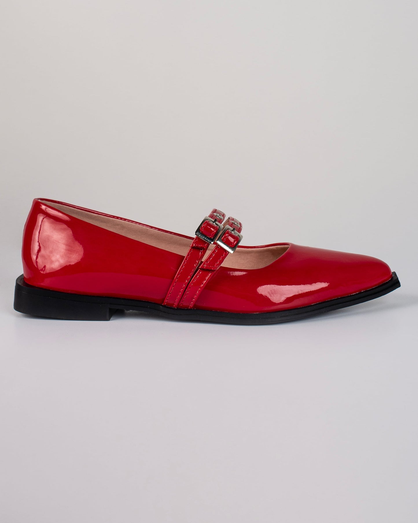 Mules hebilla T325 cerrado Rojo.