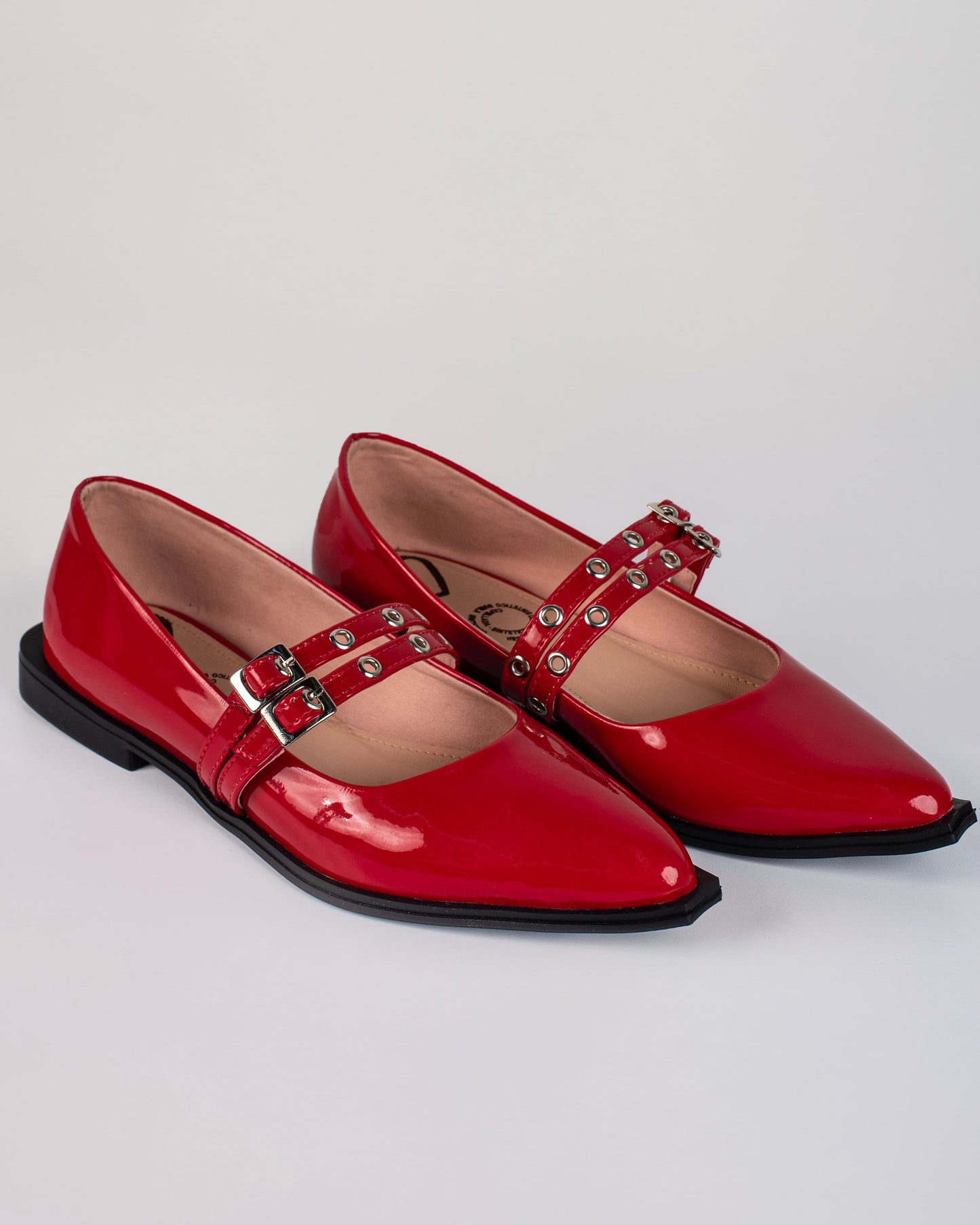 Mules hebilla T325 cerrado Rojo.