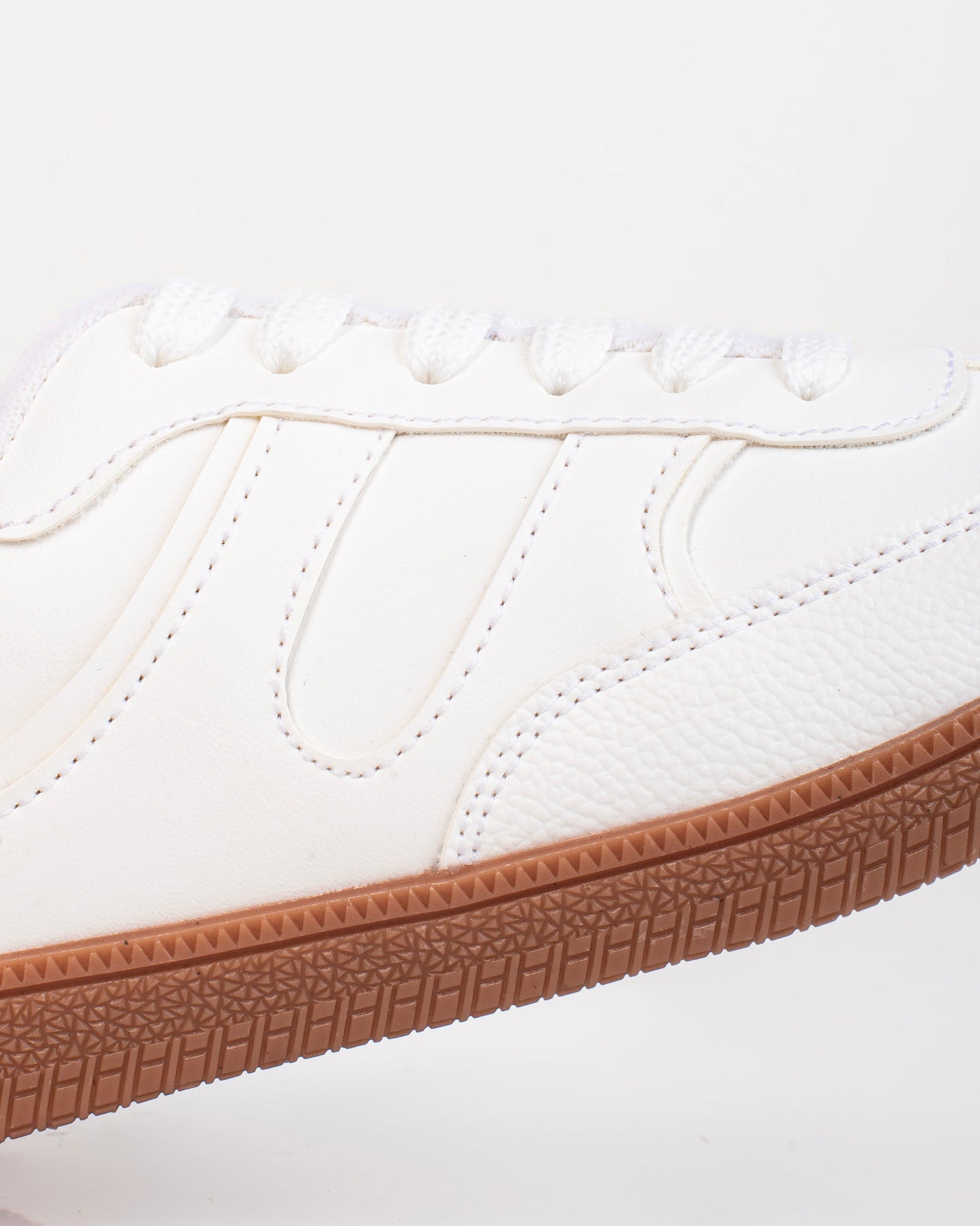 Tenis Julieta para mujer – Cómodos, modernos y con suela caramelo