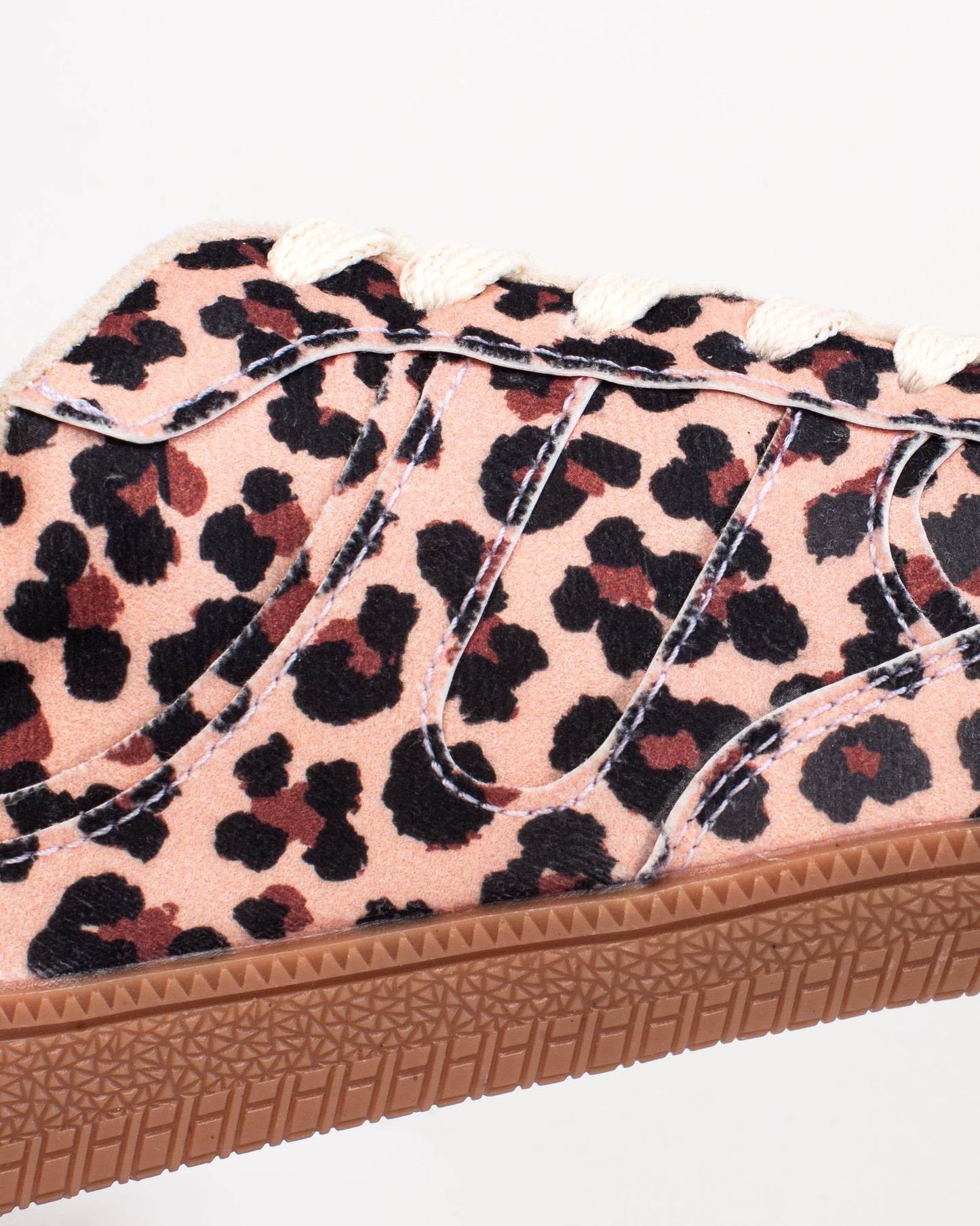 Tenis Julieta para mujer – Cómodos, modernos y con suela caramelo