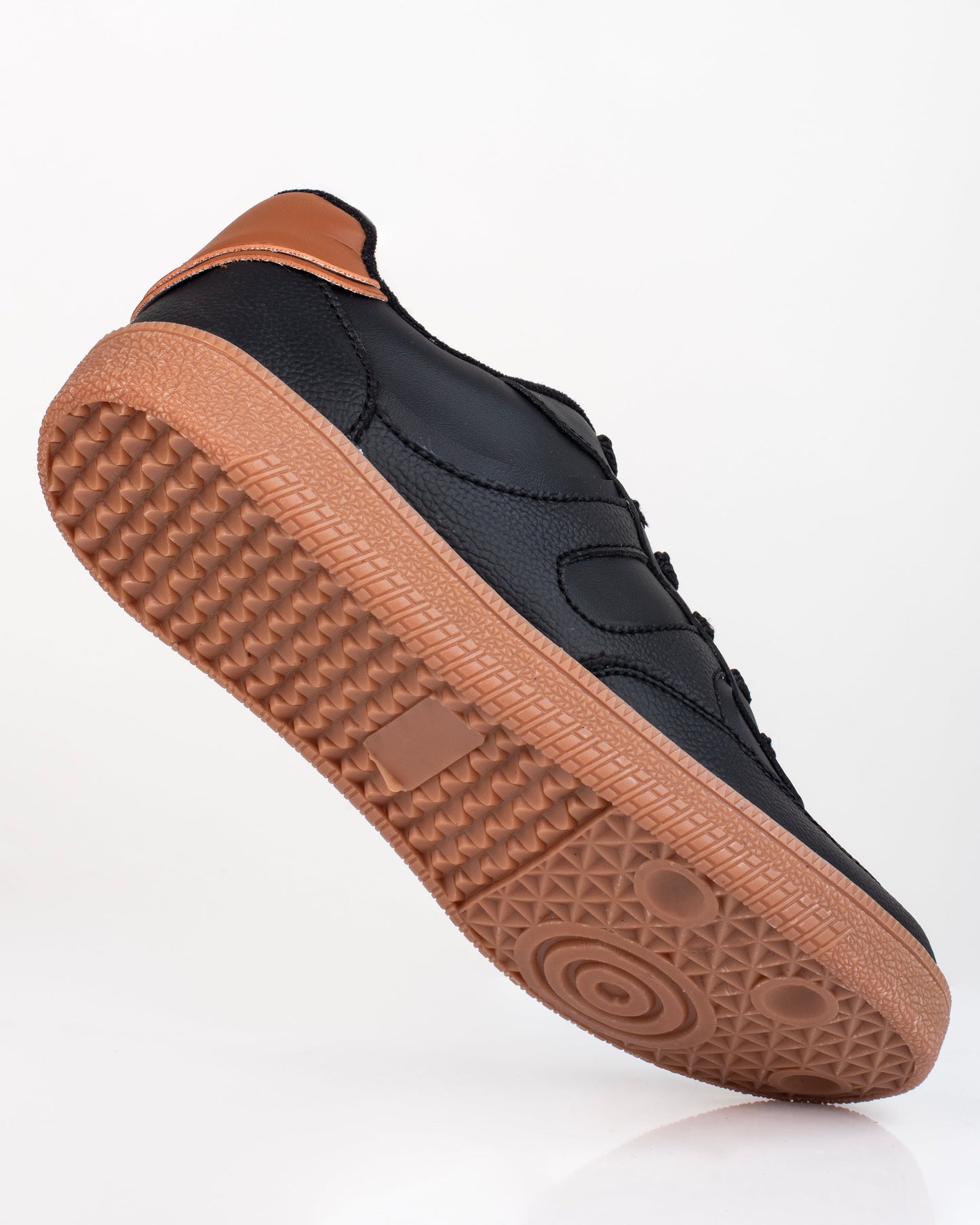 Tenis Julieta para mujer – Cómodos, modernos y con suela caramelo