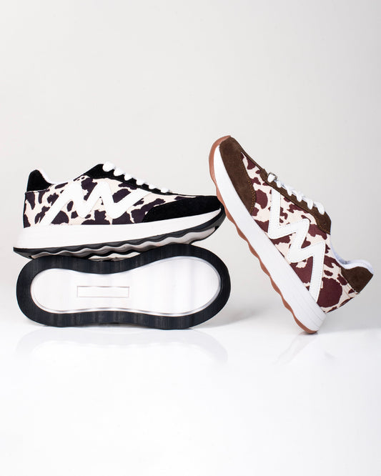 Tenis Zarela Cow Print para mujer – Suela bicolor, tallaje normal | Ylo Shoes