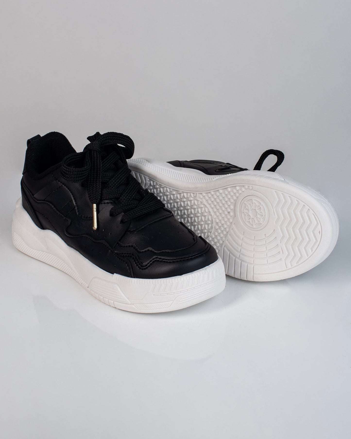 Tenis Milan suela baja