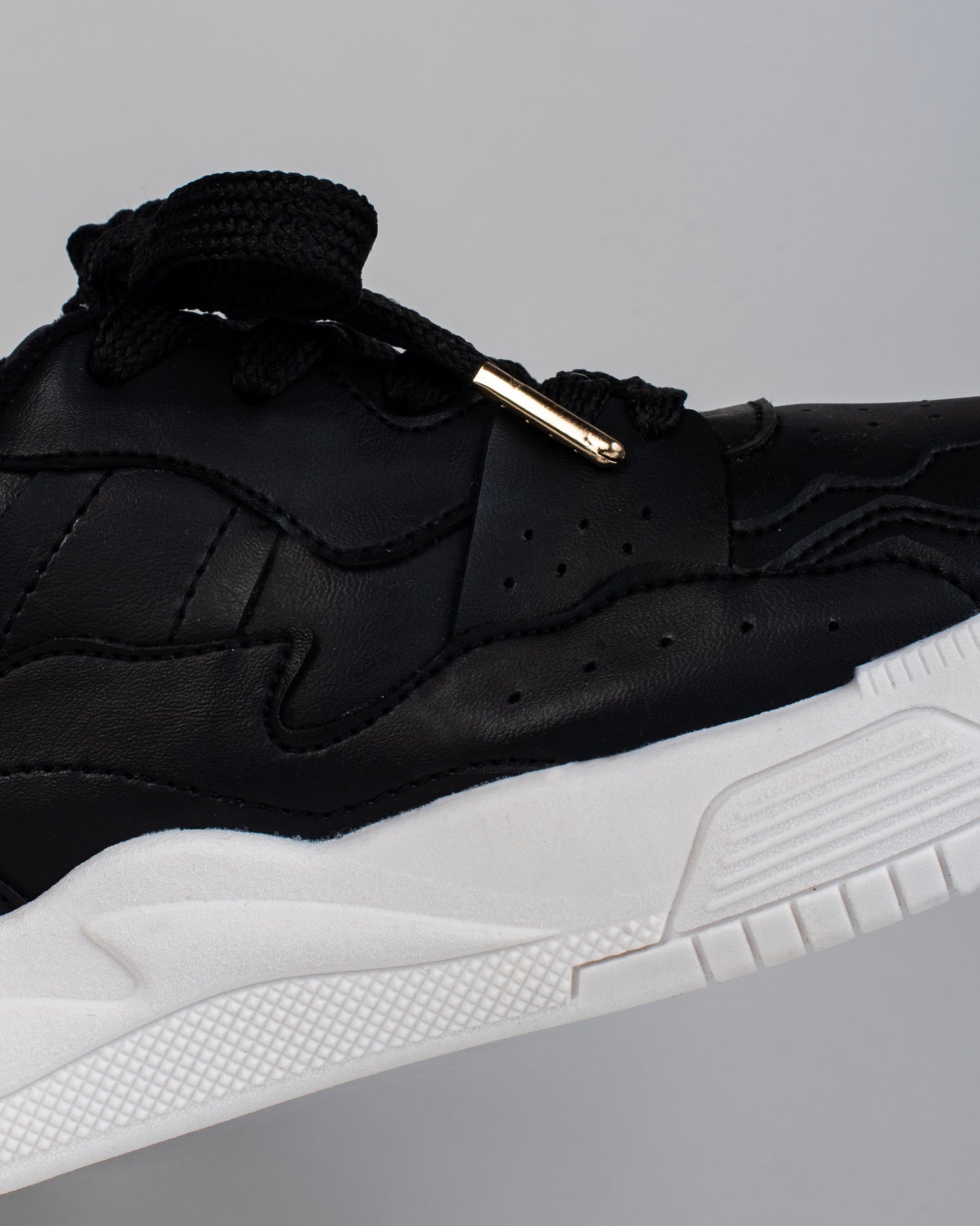 Tenis Milan suela baja