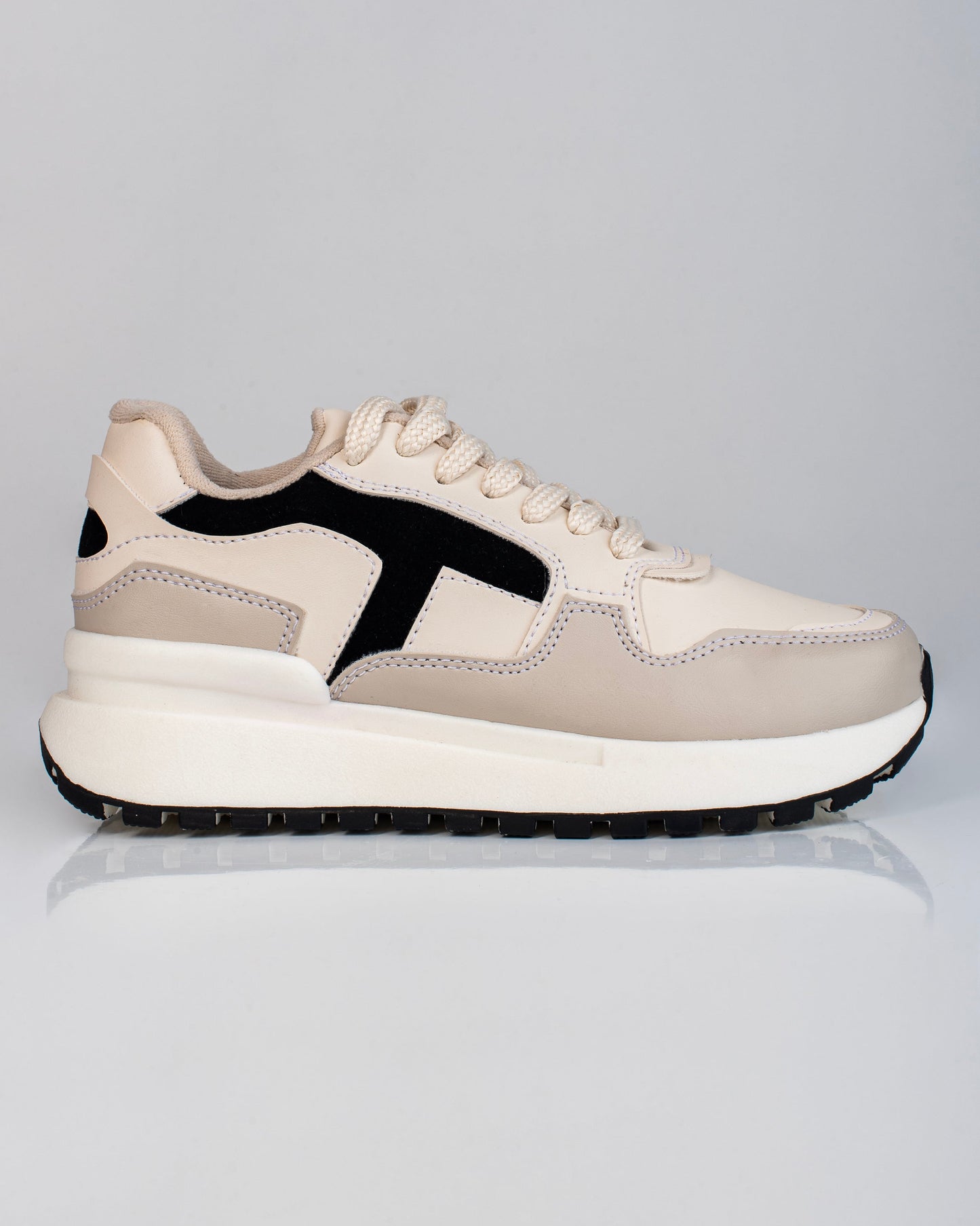 Tenis karlota suela baja