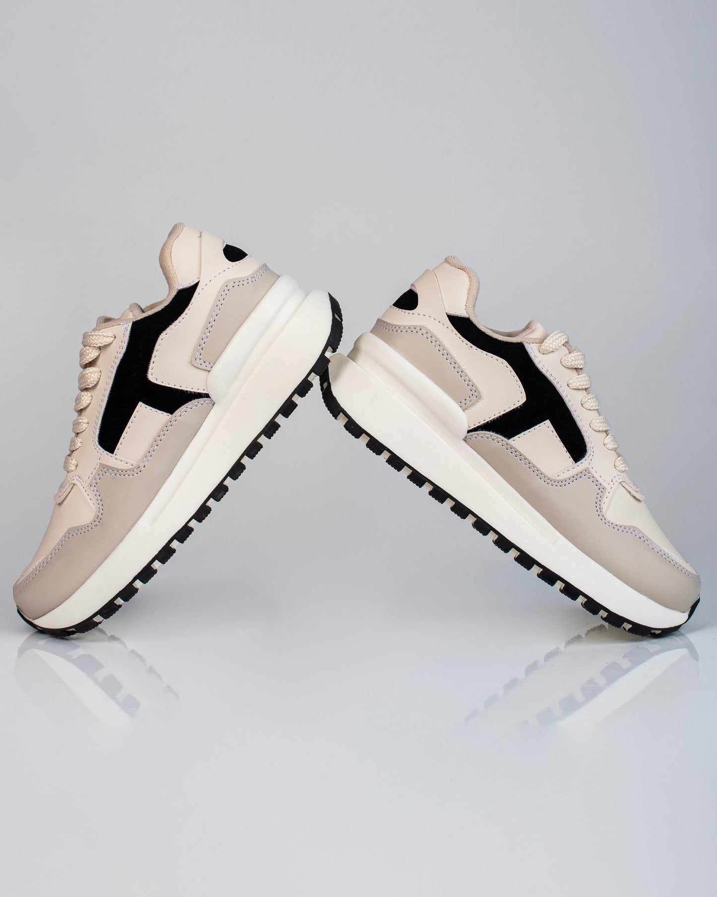 Tenis karlota suela baja