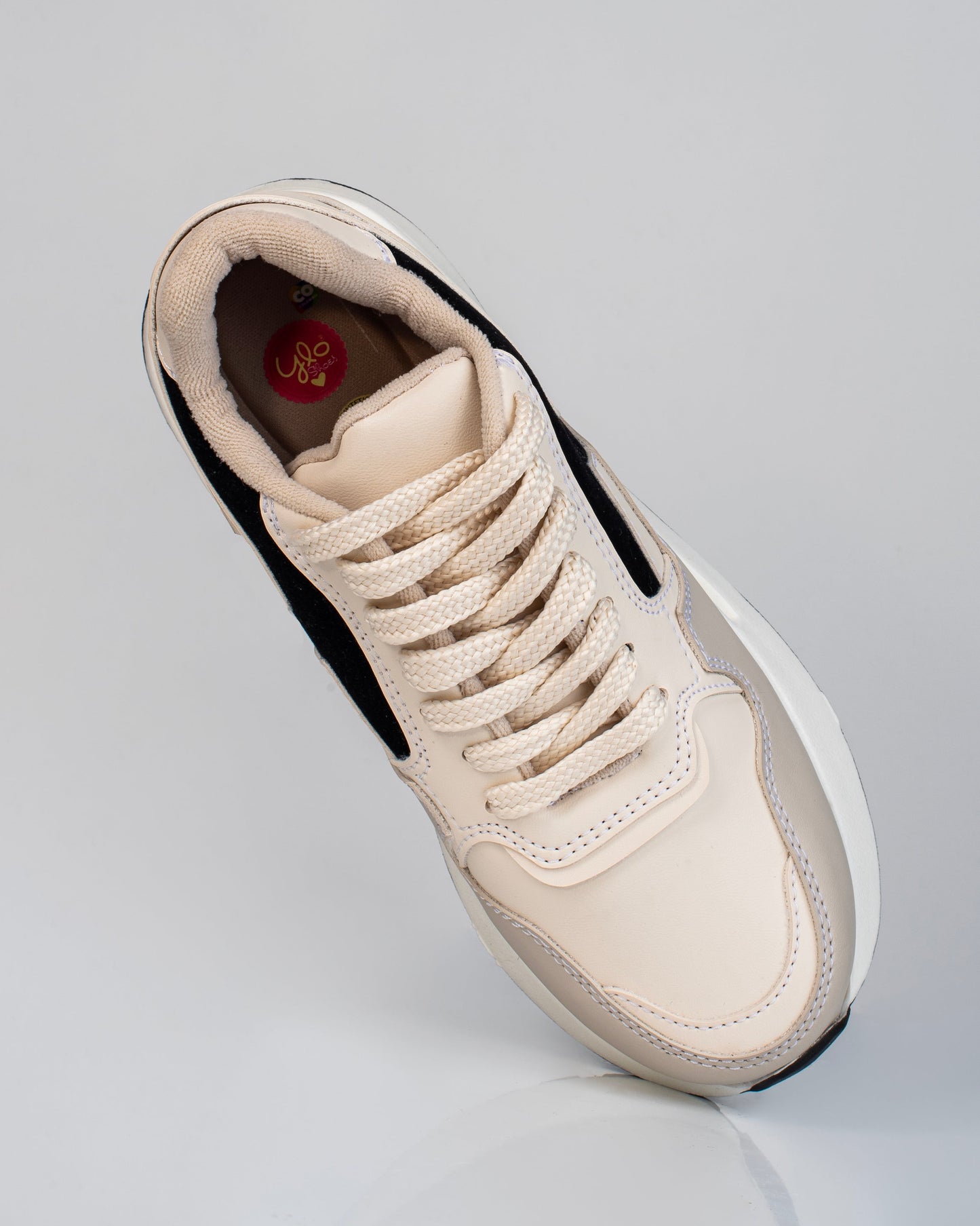 Tenis karlota suela baja