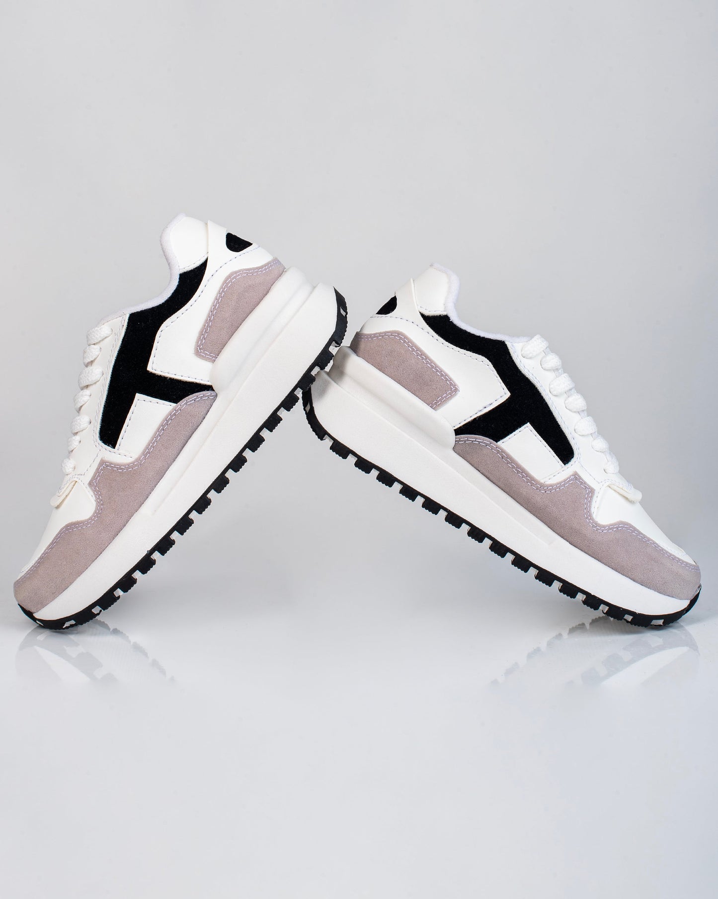 Tenis karlota suela baja