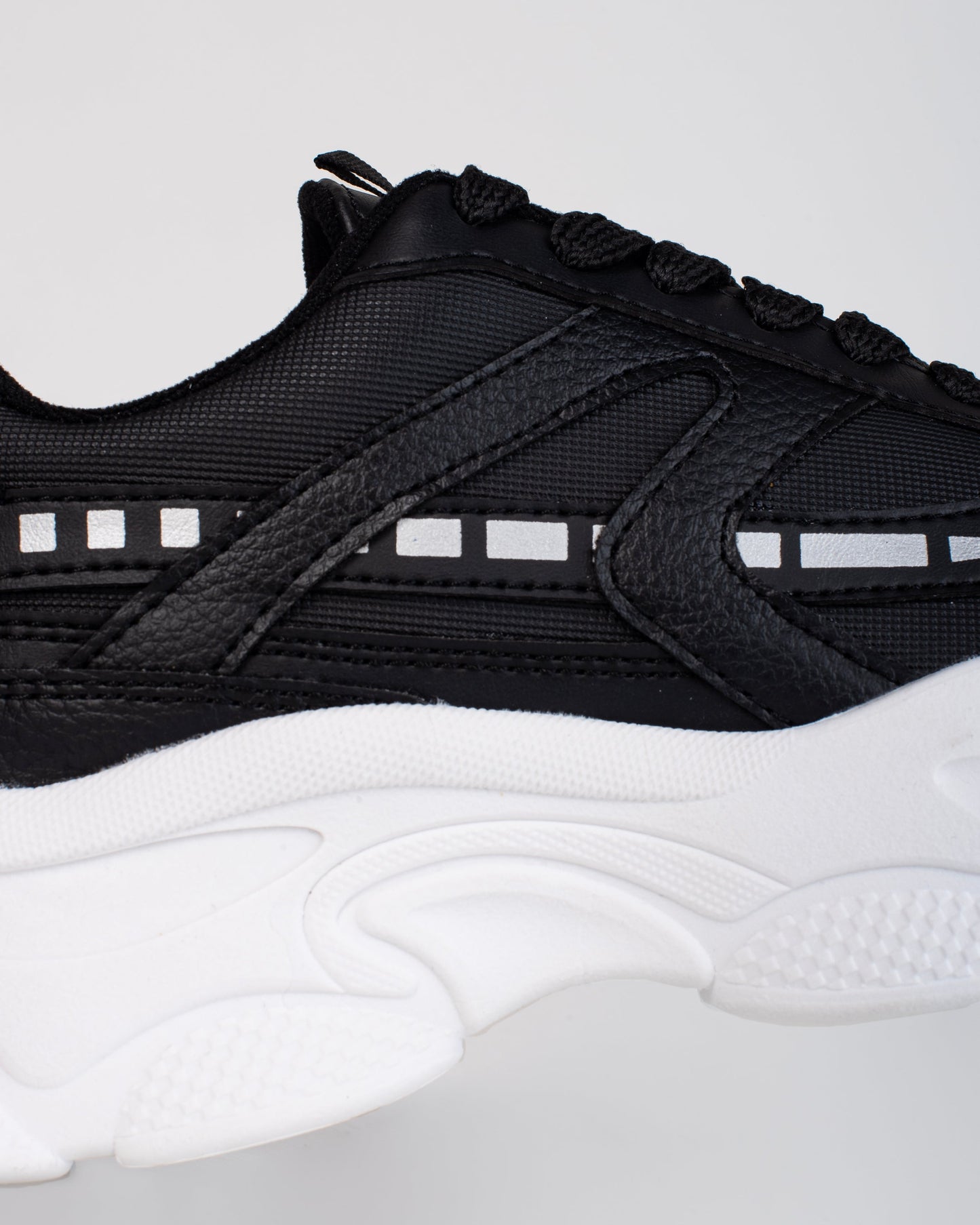 Tenis Magnolia V703 para mujer – Suela chunky de 3 cm | Ylo Shoes