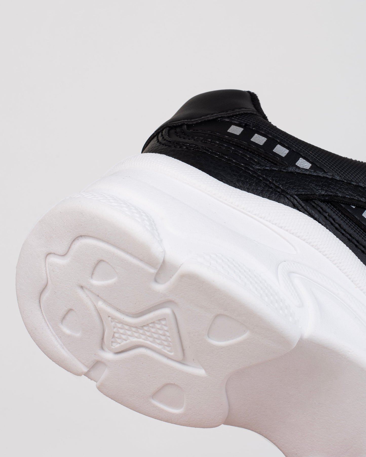 Tenis Magnolia V703 para mujer – Suela chunky de 3 cm | Ylo Shoes