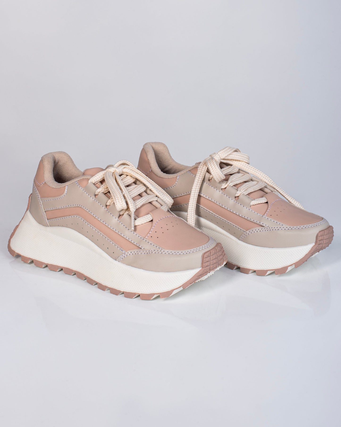 Tenis Emmy – Suela alta y confort | Ylo Shoes