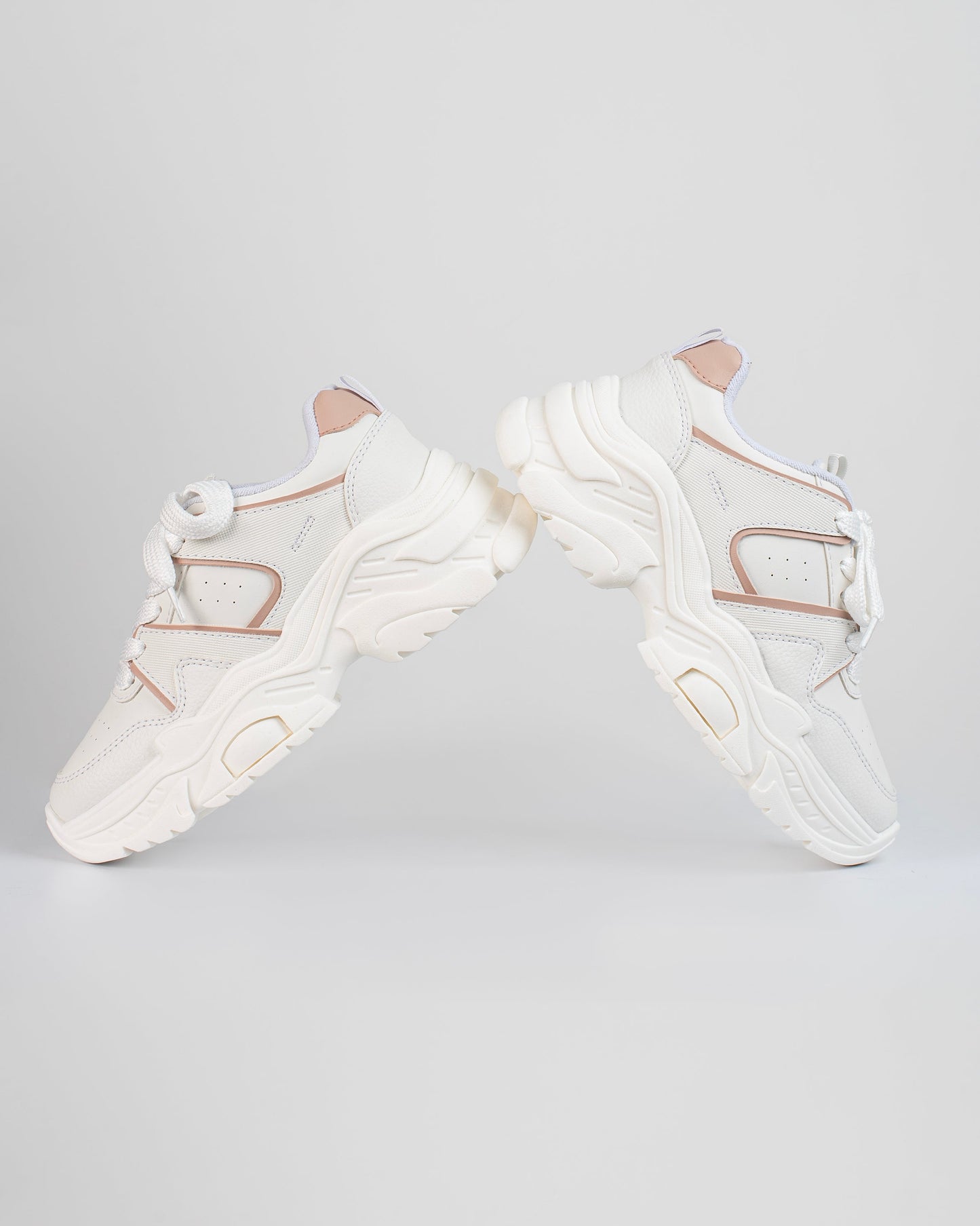 Tenis de dama nicolle v601