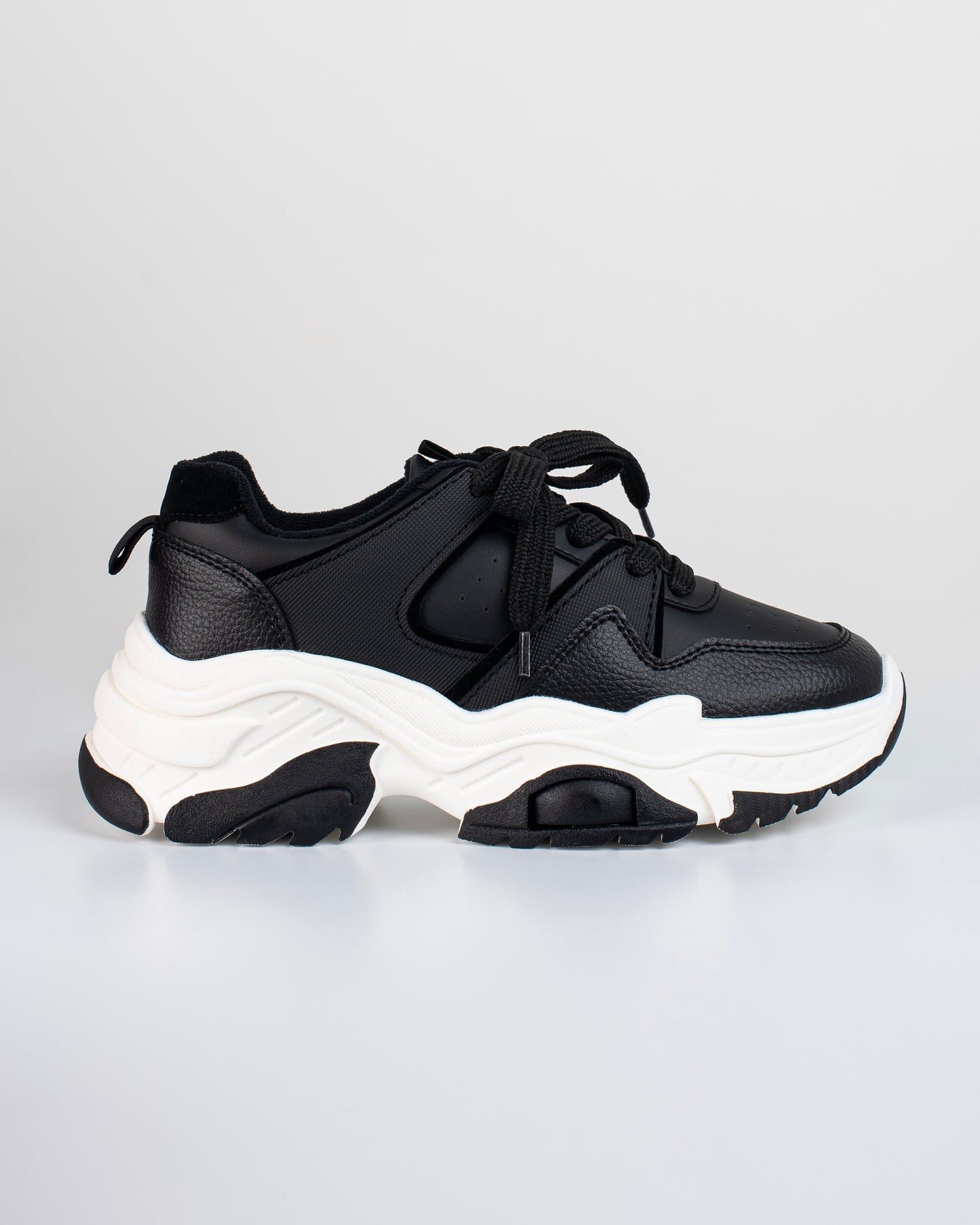 Tenis de dama nicolle v601