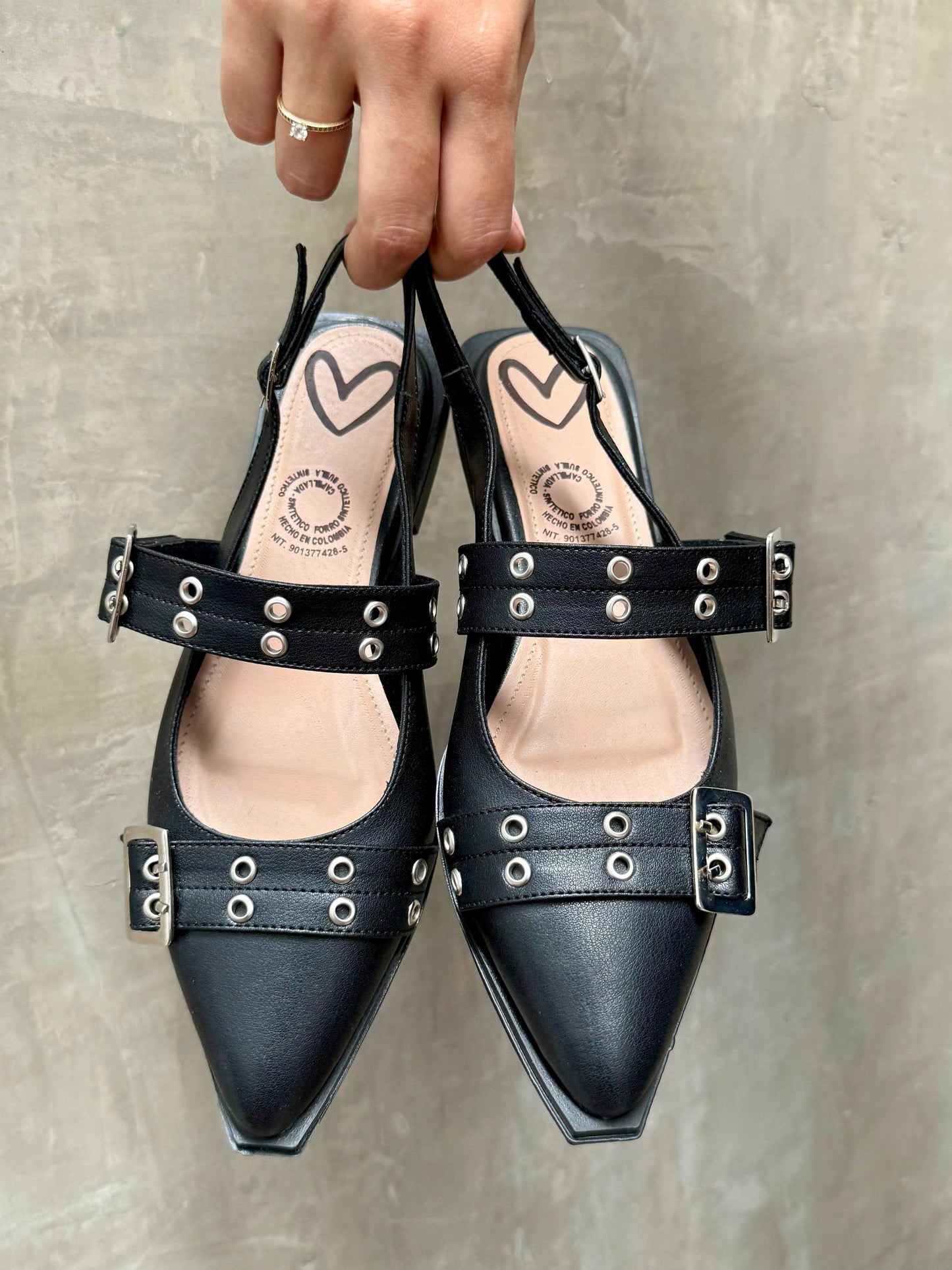 Mules hebilla T326 Negro